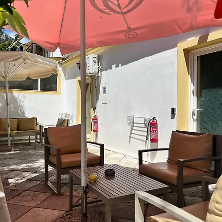 شقة Poseidon Beach Bar & Restaurant