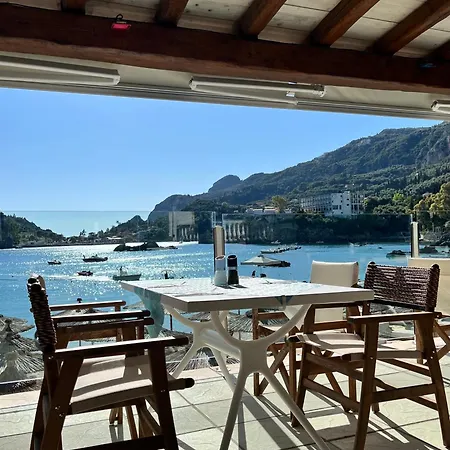 Poseidon Beach Bar & Restaurant * باليوكاستريتسا