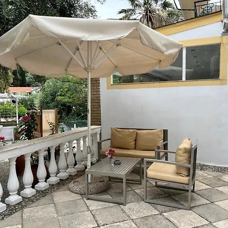 Poseidon Beach Bar & Restaurant باليوكاستريتسا