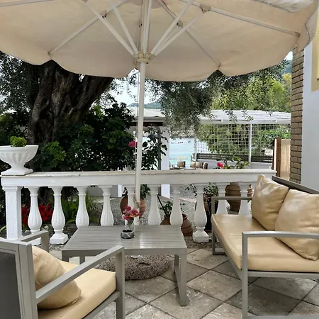 Apartman Poseidon Bar & Restaurant Paleokasztríca